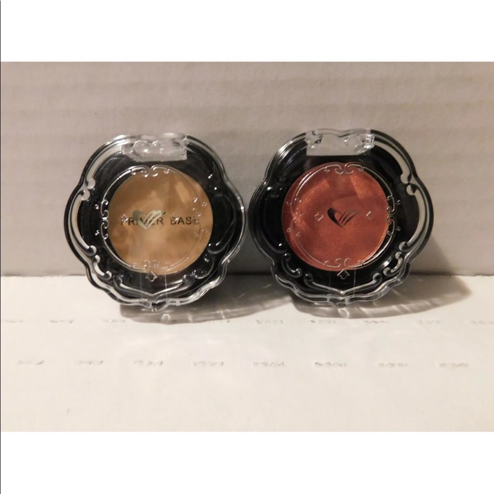 Set Of Two New Amuse Eye Shadow And Primer Base